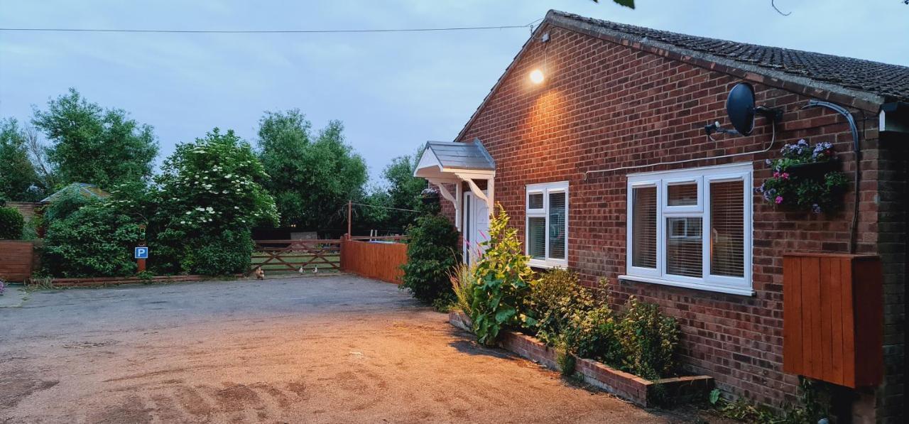 Sherwood Bungalow 3 Bedroom Entire Property Boston Eksteriør bilde