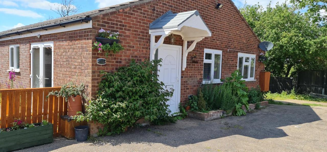 Sherwood Bungalow 3 Bedroom Entire Property Boston Eksteriør bilde
