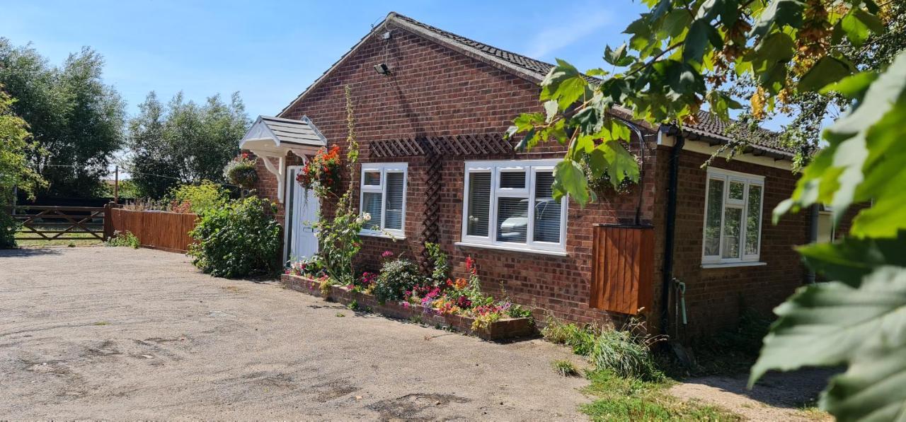 Sherwood Bungalow 3 Bedroom Entire Property Boston Eksteriør bilde